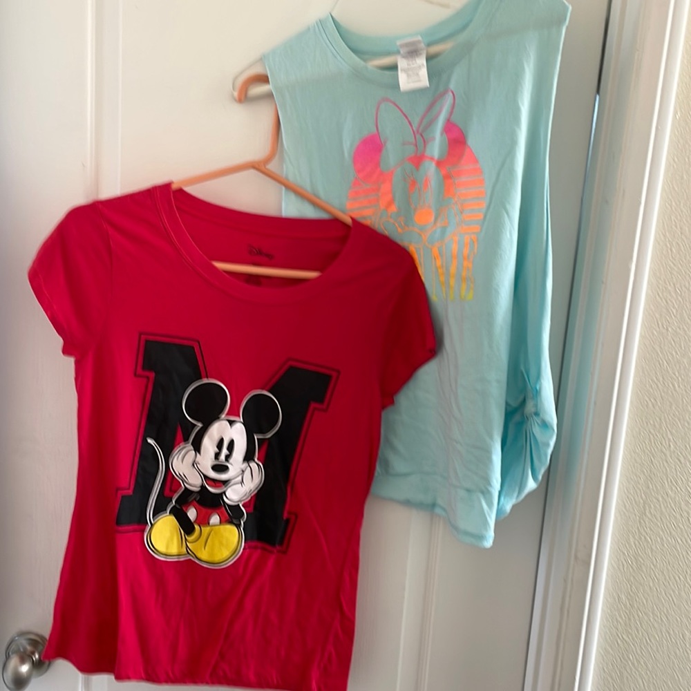 2 Disney junior XL tops